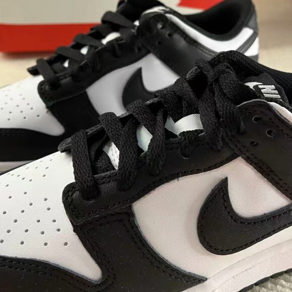 New Nike Dunk Panda Women's Sports Shoes - Picture 3 of 4